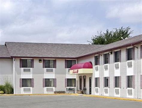 super 8 columbus nebraska  Conveniently located off Route 34/281, our